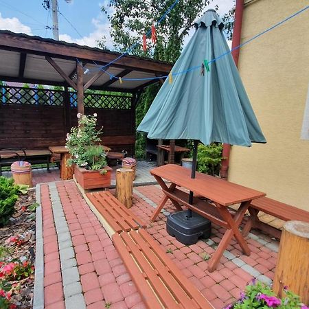 Brama Bieszczad Apartamento Lesko Exterior foto