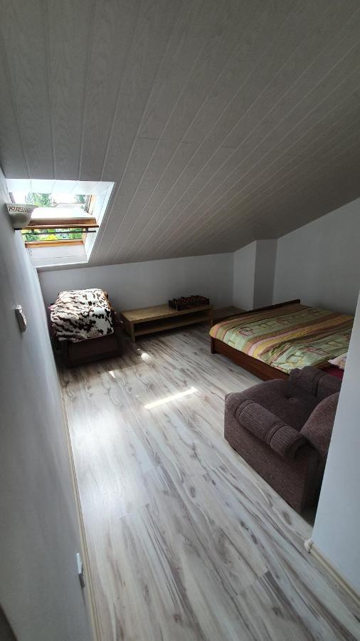Brama Bieszczad Apartamento Lesko Exterior foto